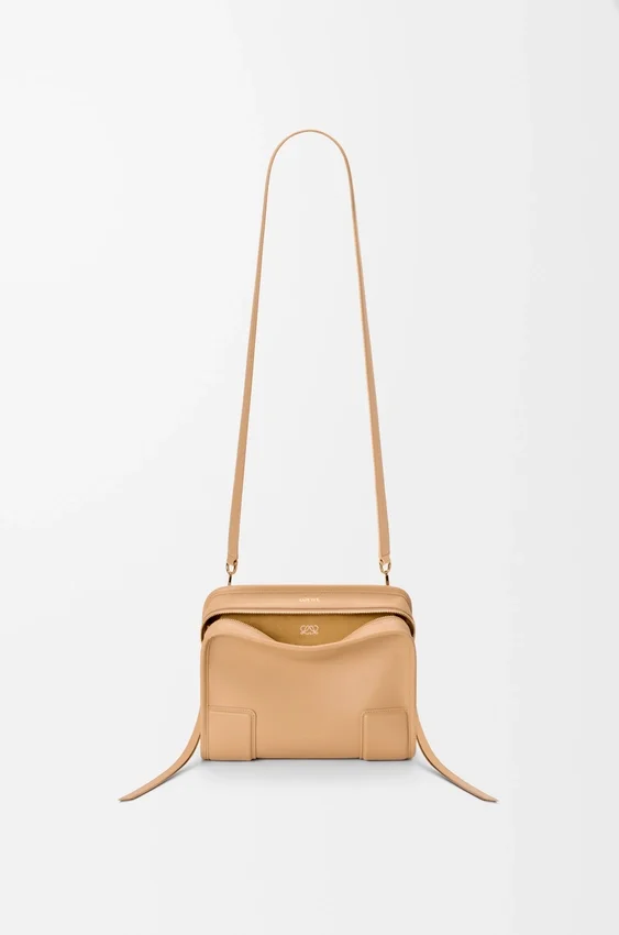 Kleine Amazona 180-tas van zacht kalfsleer Kleine Amazona 180-tas van zacht kalfsleer