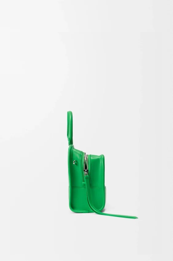 Kleine Amazona 180-tas van zacht kalfsleer Kleine Amazona 180-tas van zacht kalfsleer