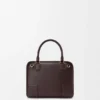 Kleine Amazona 180-tas van zacht kalfsleer Kleine Amazona 180-tas van zacht kalfsleer