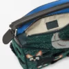 Kleine ‘Futurist Cat’-Puzzle-tas van geborduurd breiwerk en klassiek kalfsleer