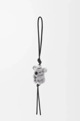Koala-bedeltje van vilt en kalfsleer