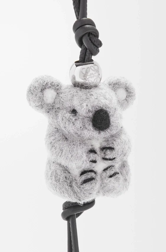 Koala-bedeltje van vilt en kalfsleer Koala-bedeltje van vilt en kalfsleer
