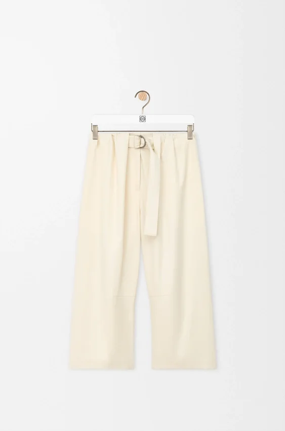 Korte broek met riemen van katoen en zijde Korte broek met riemen van katoen en zijde