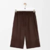 Korte broek met trekkoord van suède geitenleer Korte broek met trekkoord van suède geitenleer