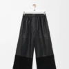 Korte broek van nappa-lamsleer en suède geitenleer Korte broek van nappa-lamsleer en suède geitenleer