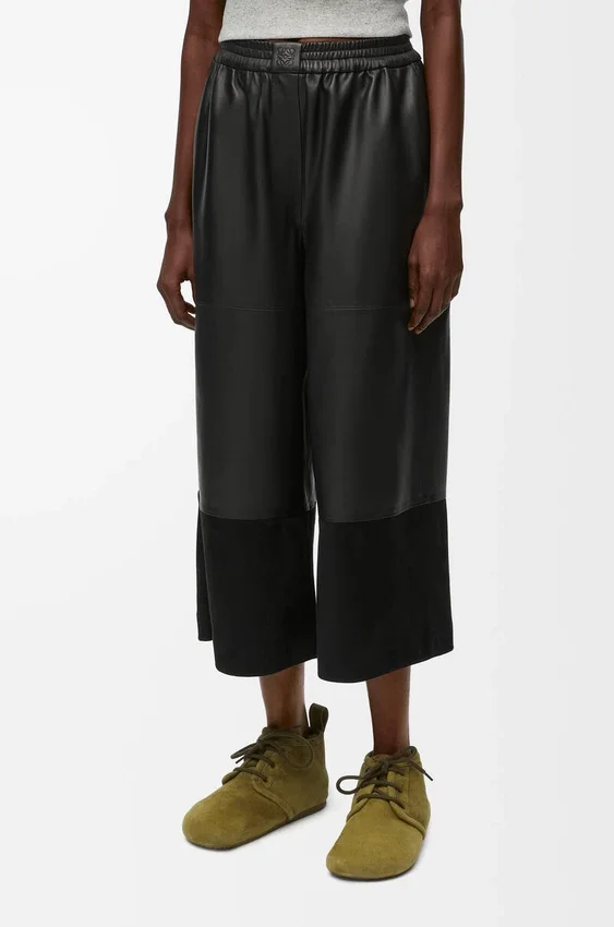 Korte broek van nappa-lamsleer en suède geitenleer Korte broek van nappa-lamsleer en suède geitenleer