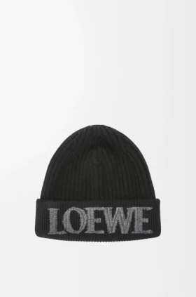Loewe-muts van wol