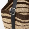 Loop-mand van raffia