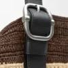 Loop-mand van raffia
