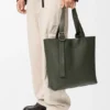 Loop Zipped Tote bag van soepel generfd kalfsleer Loop Zipped Tote bag van soepel generfd kalfsleer