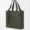 Loop Zipped Tote bag van soepel generfd kalfsleer Loop Zipped Tote bag van soepel generfd kalfsleer