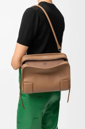 Medium Amazona 180-tas van zacht kalfsleer
