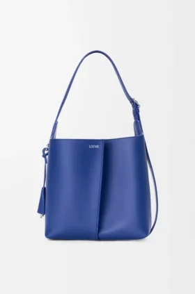 Medium Bilbao-bucket in glad kalfsleer