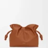 Medium Flamenco-clutch van nappa-kalfsleer