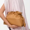 Medium Flamenco-clutch van nappa-kalfsleer