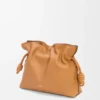 Medium Flamenco-clutch van nappa-kalfsleer