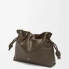 Medium Flamenco-clutch van nappa-kalfsleer