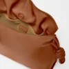 Medium Flamenco-clutch van nappa-kalfsleer