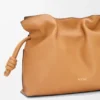 Medium Flamenco-clutch van nappa-kalfsleer