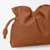 Medium Flamenco-clutch van nappa-kalfsleer