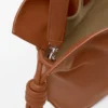 Medium Flamenco-clutch van nappa-kalfsleer