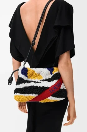 Medium Flamenco Purse van geborduurd nappa