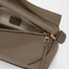 Medium Puzzle Edge-tas van zacht generfd kalfsleer Medium Puzzle Edge-tas van zacht generfd kalfsleer