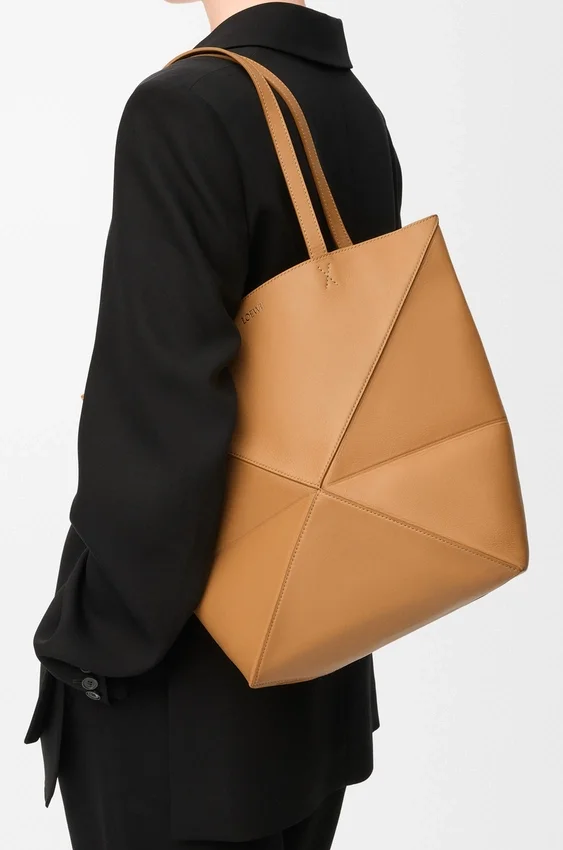 Medium Puzzle Fold Tote bag in glanzendes Kalfsleer Medium Puzzle Fold Tote bag in glanzendes Kalfsleer