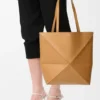 Medium Puzzle Fold Tote bag in glanzendes Kalfsleer Medium Puzzle Fold Tote bag in glanzendes Kalfsleer
