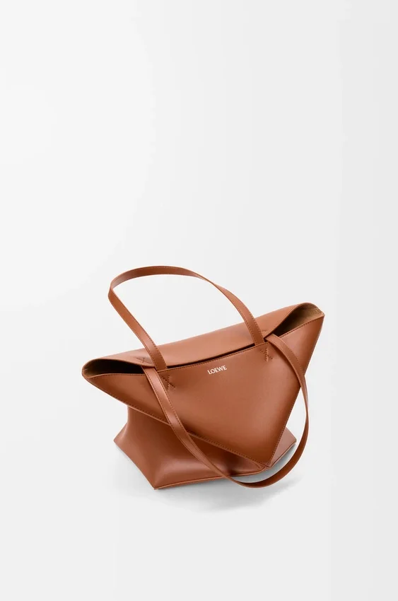 Medium Puzzle Fold Tote bag in glanzendes Kalfsleer Medium Puzzle Fold Tote bag in glanzendes Kalfsleer