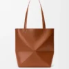 Medium Puzzle Fold Tote bag in glanzendes Kalfsleer Medium Puzzle Fold Tote bag in glanzendes Kalfsleer