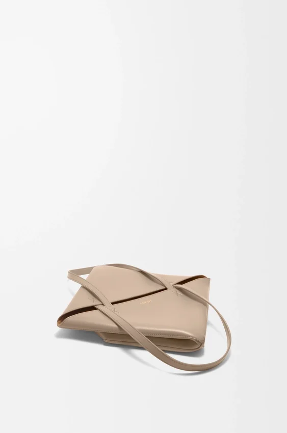 Medium Puzzle Fold Tote bag in glanzendes Kalfsleer Medium Puzzle Fold Tote bag in glanzendes Kalfsleer