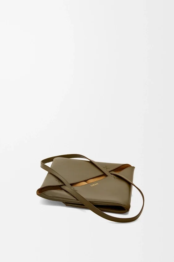 Medium Puzzle Fold Tote bag in glanzendes Kalfsleer Medium Puzzle Fold Tote bag in glanzendes Kalfsleer