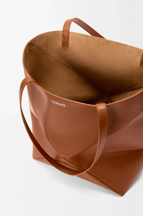 Medium Puzzle Fold Tote bag in glanzendes Kalfsleer Medium Puzzle Fold Tote bag in glanzendes Kalfsleer