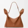 Medium Scarf Bag van glad kalfsleer Medium Scarf Bag van glad kalfsleer