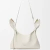 Medium Scarf Bag van glad kalfsleer Medium Scarf Bag van glad kalfsleer