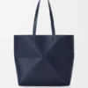 Middelgrote horizontale Puzzle Fold-tote bag van zacht generfd kalfsleer