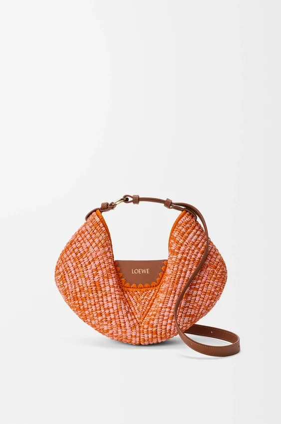 Middelgrote loewe Swing-tas van raffia en kalfsleer Middelgrote loewe Swing-tas van raffia en kalfsleer