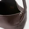Middelgrote Loop Hobo van soepel generfd kalfsleer