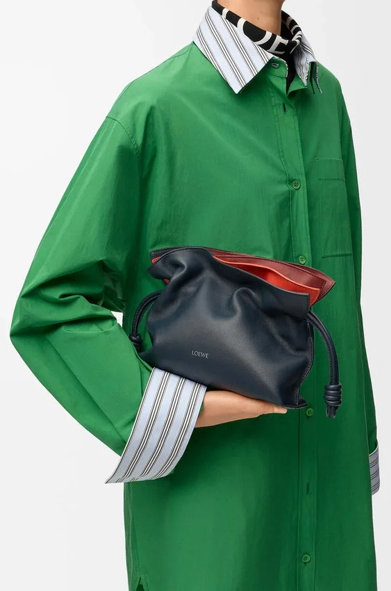 Mini Flamenco-clutch met gelaagde structuur van nappa-kalfsleer Mini Flamenco-clutch met gelaagde structuur van nappa-kalfsleer