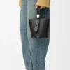 Mini Pebble Bucket bag van zacht generfd kalfsleer