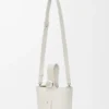 Mini Pebble Bucket bag van zacht generfd kalfsleer
