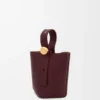 Mini Pebble Bucket in glad kalfsleer Mini Pebble Bucket in glad kalfsleer