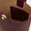Mini Pebble Bucket in glad kalfsleer Mini Pebble Bucket in glad kalfsleer