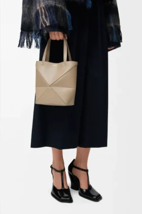 Mini Puzzle Fold Tote bag in glanzendes Kalfsleder