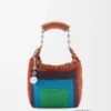 Mini Squeeze-tas van met kralen versierd leer Mini Squeeze-tas van met kralen versierd leer