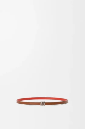Omkeerbare Anagram-riem met bombé-vorm in glad kalfsleer