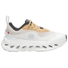On Running X Loewe Cloudtilt 2 “Tan White” L929282X17-2912