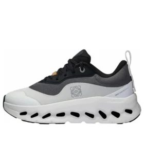 On Running X Loewe Cloudtilt 2 “Zwart Wit” 3We10873509