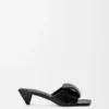 Origami-slipper van lamsleer Origami-slipper van lamsleer